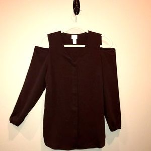 Chico’s Cut out Shoulder Blouse